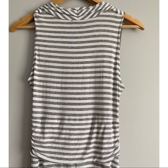 Vince Camuto Sleeveless Grey Striped Jersey Maxi Dress - Picture 8 of 11